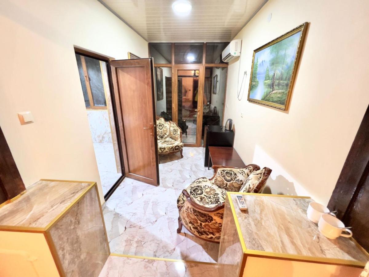 Hotel Royal Kutaisi Luaran gambar