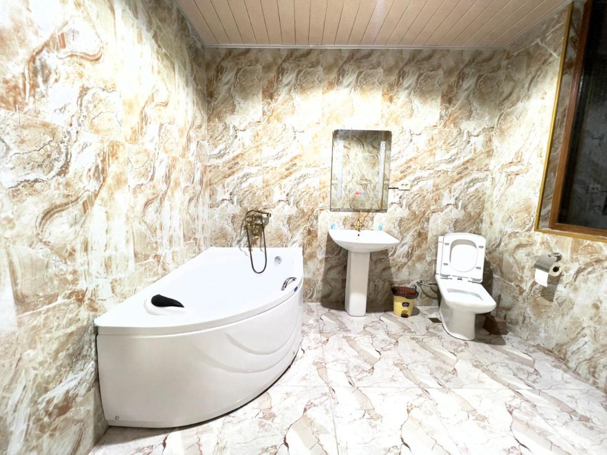 Hotel Royal Kutaisi Luaran gambar
